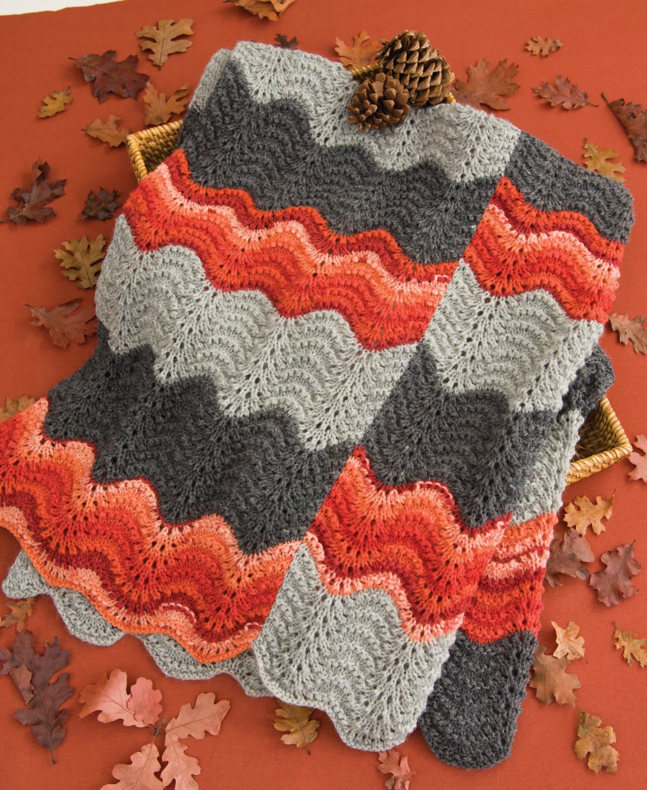 50 Knitted Gifts for Year-Round Giving: Designs for Every Season and Occasion Featuring Universal Yarn Deluxe Worsted - Image 5